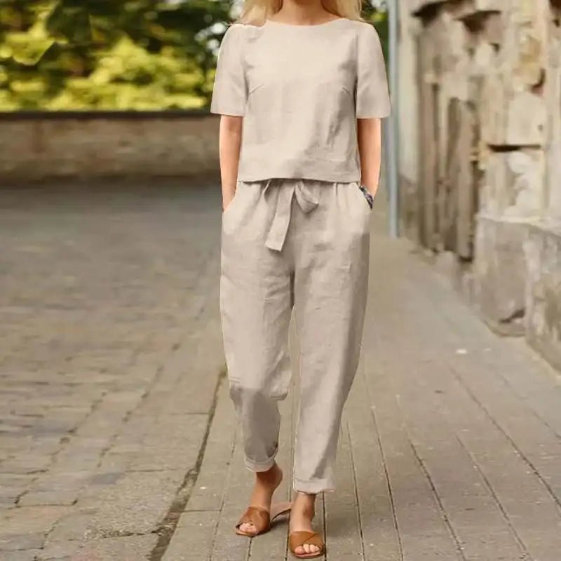 Lisa | Minimalist Two-Piece Women’s Set