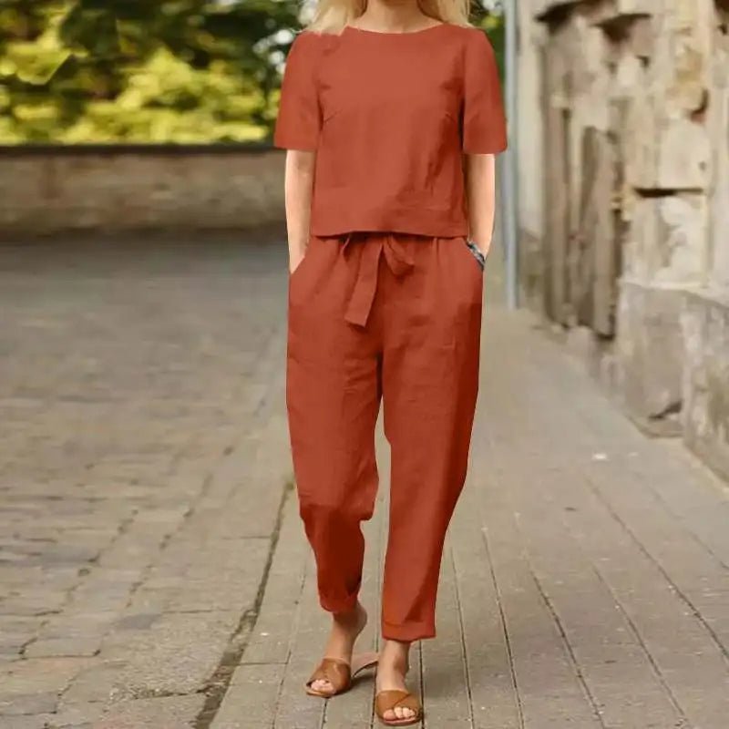 Lisa | Minimalist Two-Piece Women’s Set