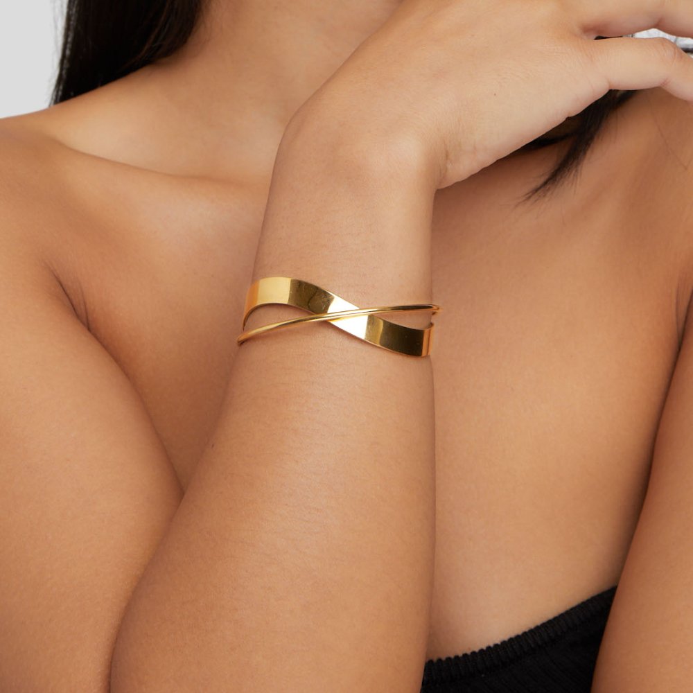 AURO | One-of-a-kind gold bracelet