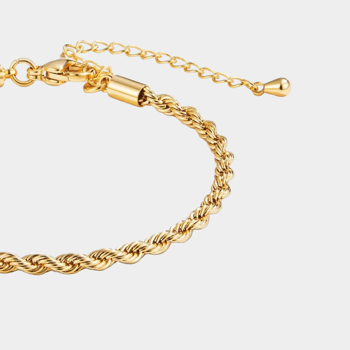 AURO | Chic Gold Spiral Bracelet